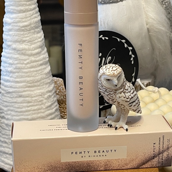 **NOT FOR SALE**FENTY BEAUTY Pro Filt’r Instant Retouch Primer in “Soft Matte” - Picture 4 of 11